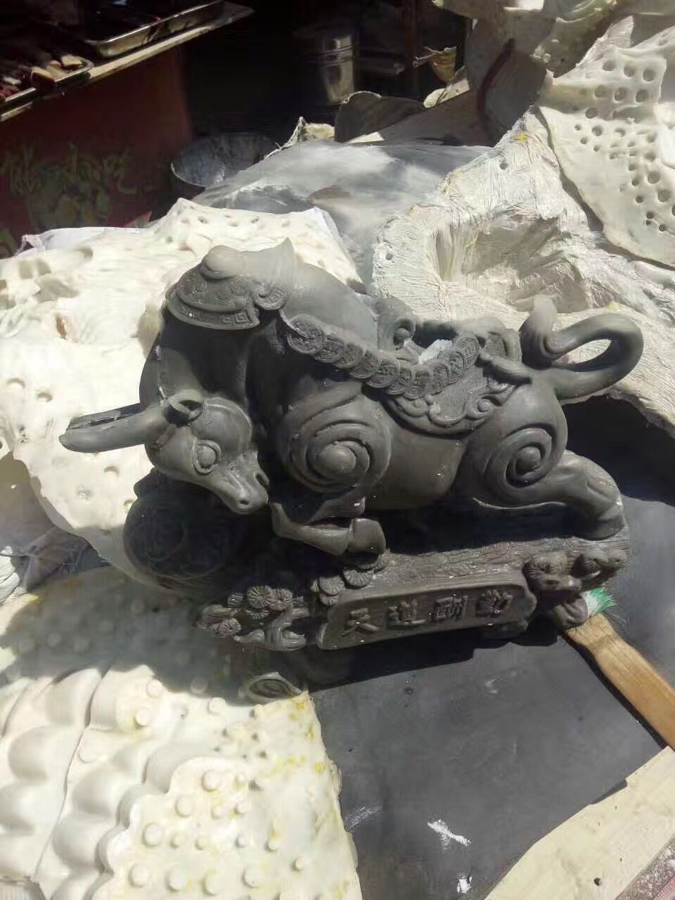 如何使用工業級模具硅膠制作模具？