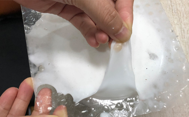 怎么清除還沒有固化的模具硅膠 ？