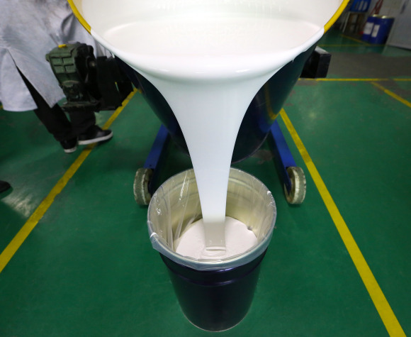 液體硅膠硬度如何影響脫模效果？